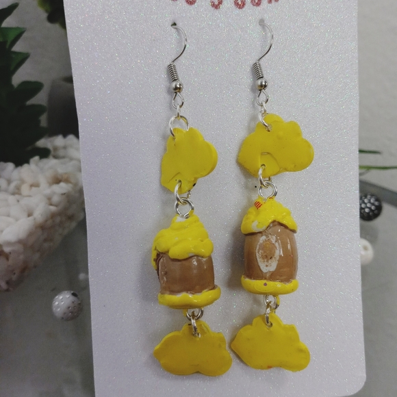 Honey pot bee dangle earrings - Picture 7 of 11